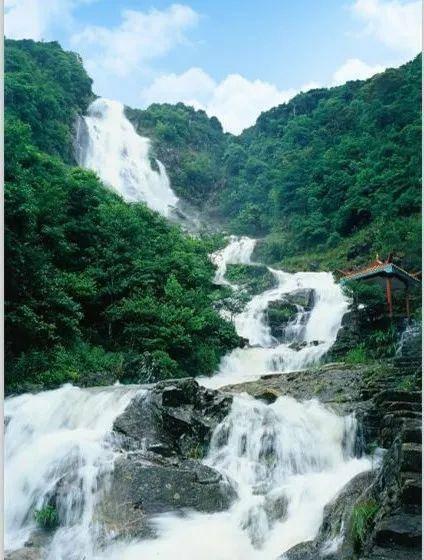 南北互换过春节让海南旅游订单量增长近4倍,三亚上榜国内十大热门目的地